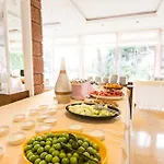 Hanedan 3* Foça