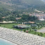 Hanedan 3* Foça