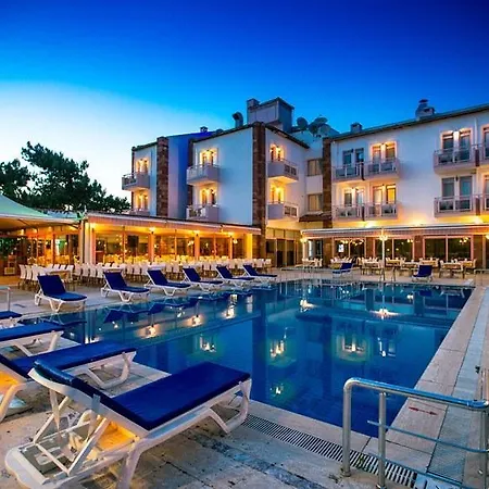 Hanedan Курортный комплекс 3*