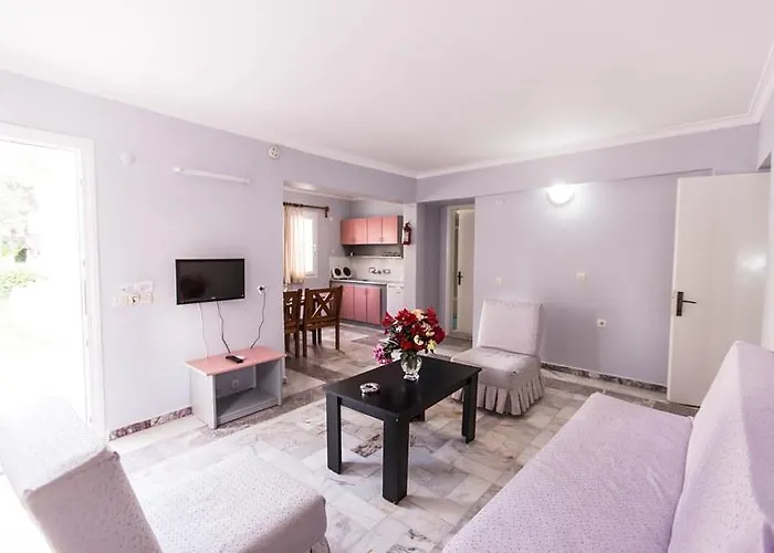 Hanedan 3* Foça