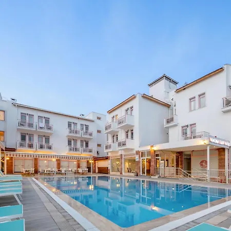 Hanedan 3* Foça