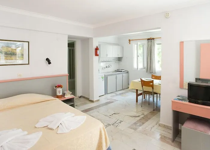 Hanedan Semesteranläggning (resort) 3*