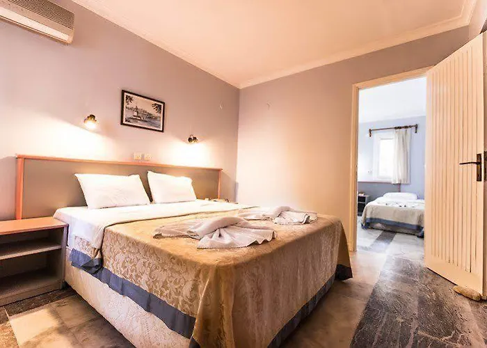 Hanedan 3* Foça