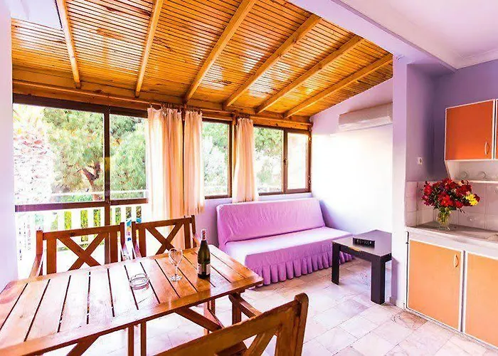 Hanedan Semesteranläggning (resort) 3*